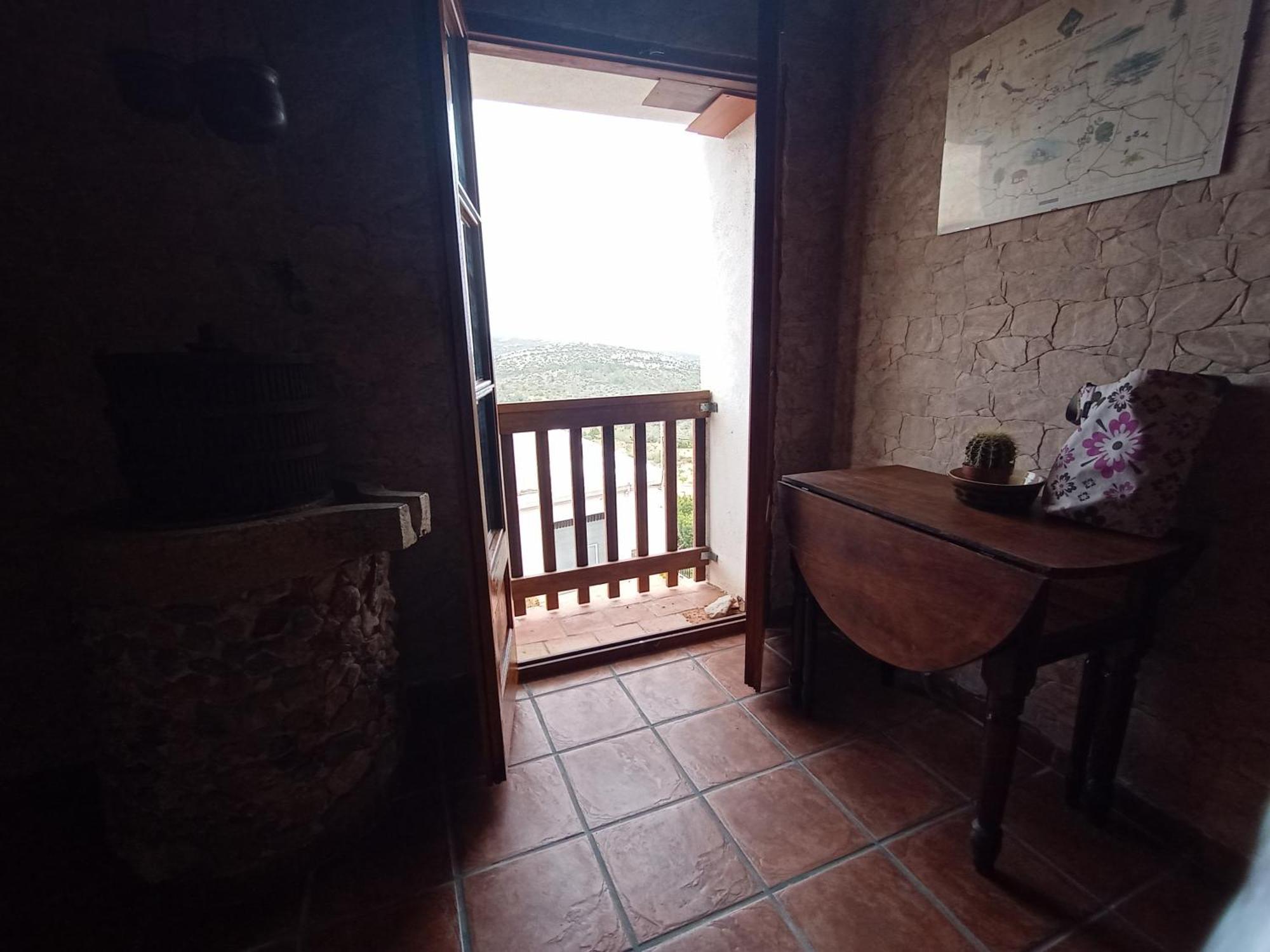 Tranquil And Spacious Townhouse In Historical And Picturesque Cervera Del Maestre Bagian luar foto