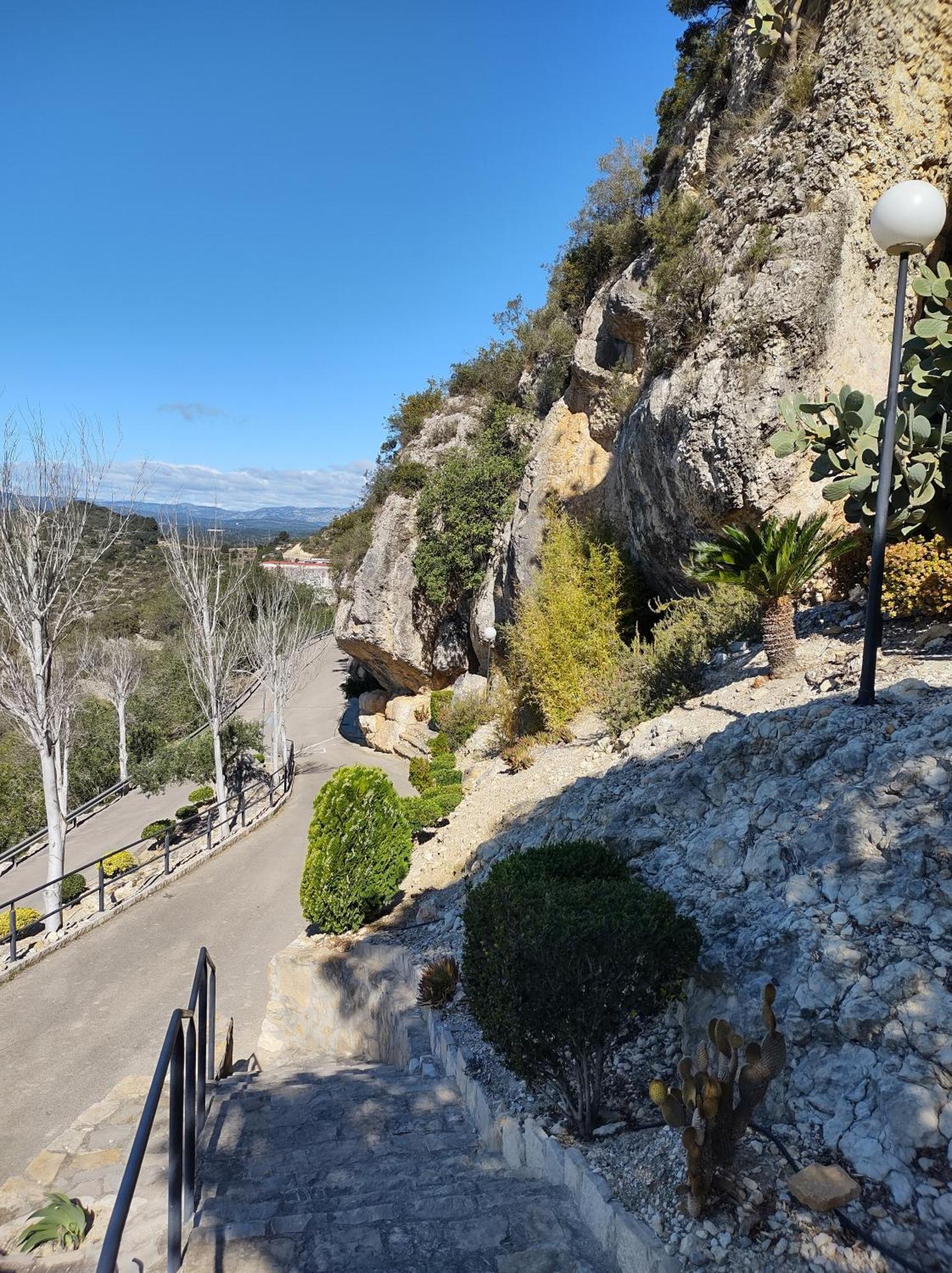 Tranquil And Spacious Townhouse In Historical And Picturesque Cervera Del Maestre Bagian luar foto