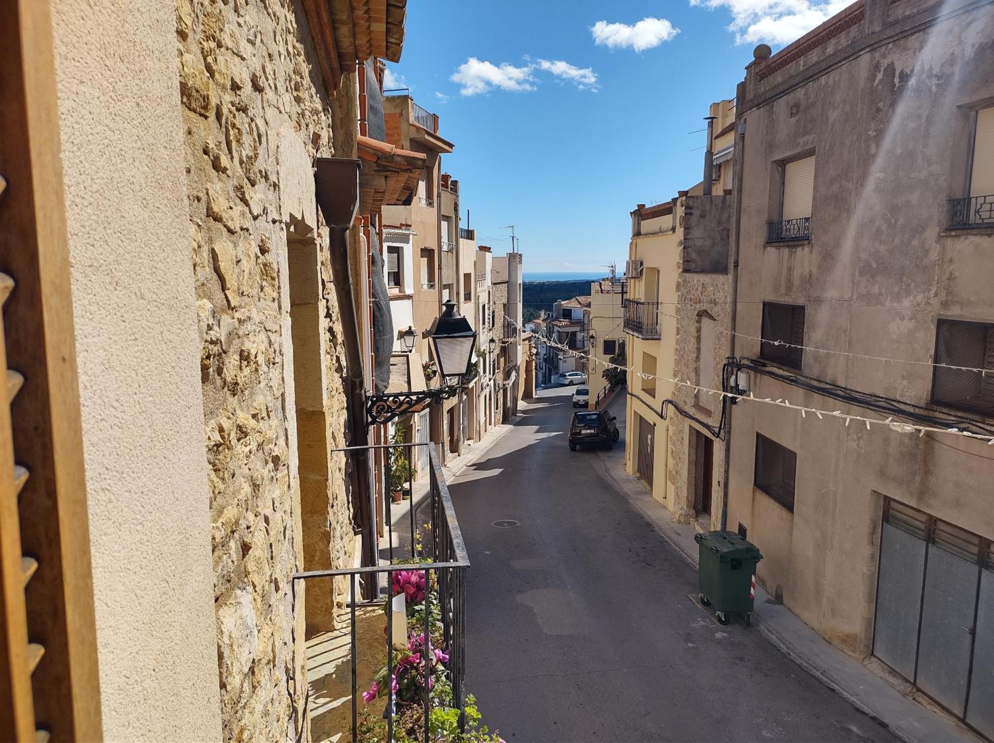 Tranquil And Spacious Townhouse In Historical And Picturesque Cervera Del Maestre Bagian luar foto