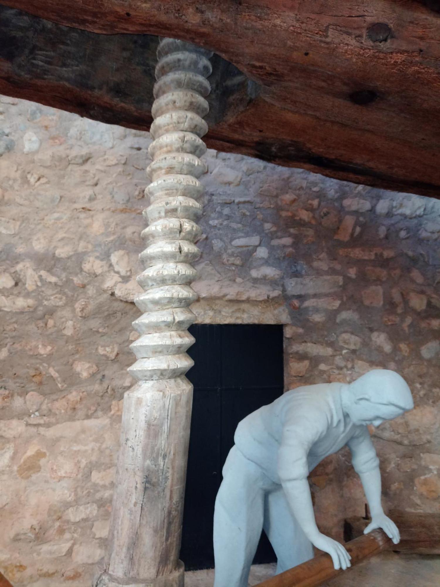 Tranquil And Spacious Townhouse In Historical And Picturesque Cervera Del Maestre Bagian luar foto